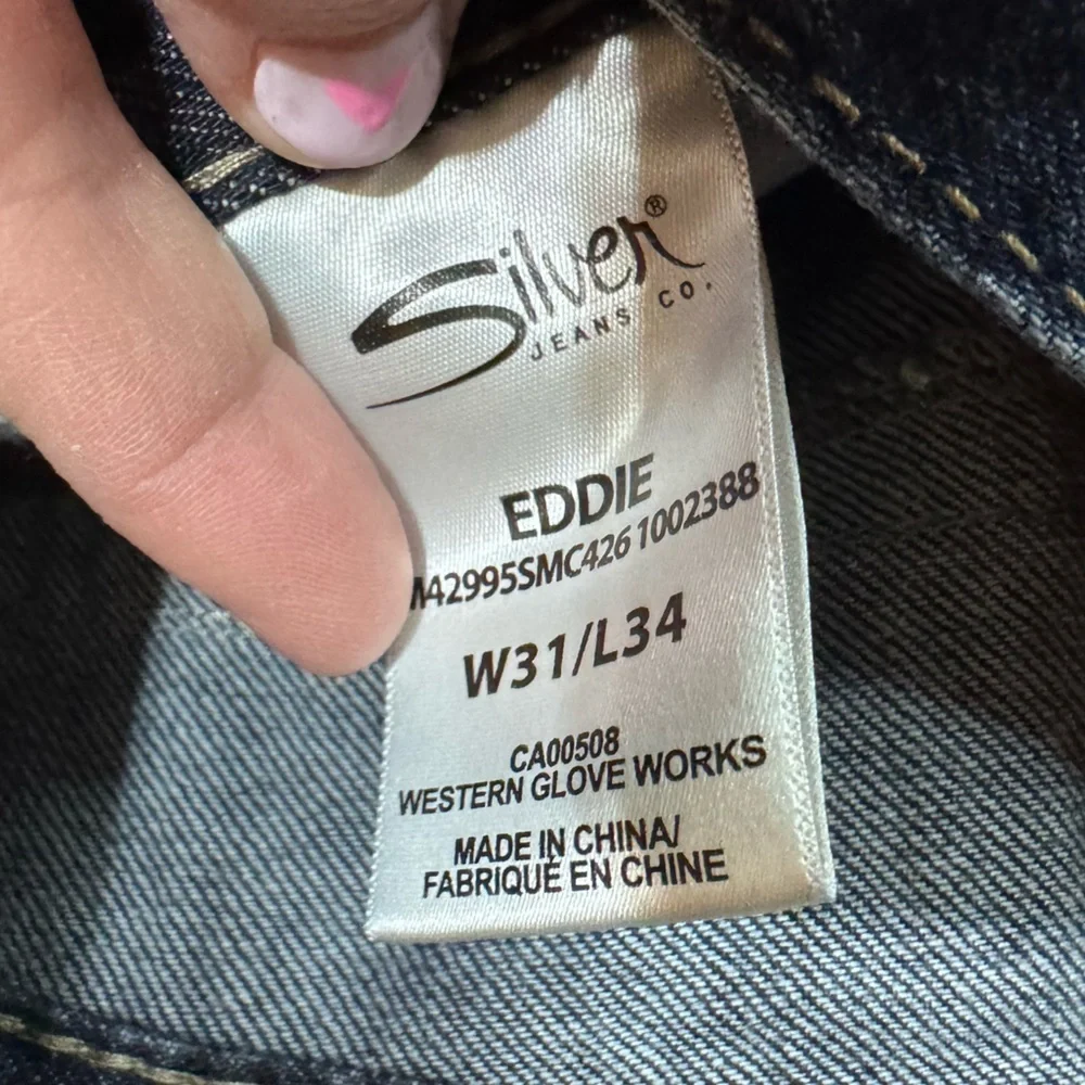 Silver Jeans Eddie dark wash relaxed fit jeans Size 31x34